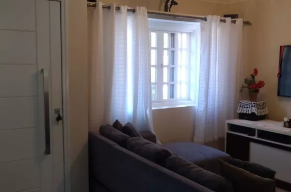 Casa em condomínio na Via Rosália