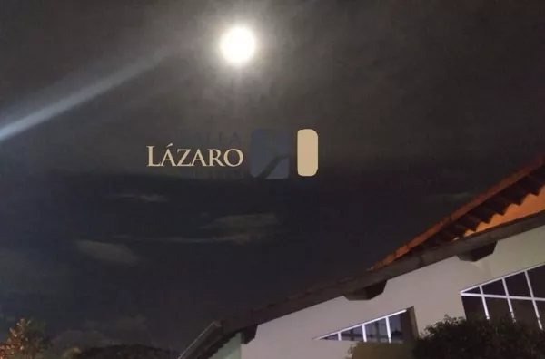 Casa em condomínio na Via Rosália