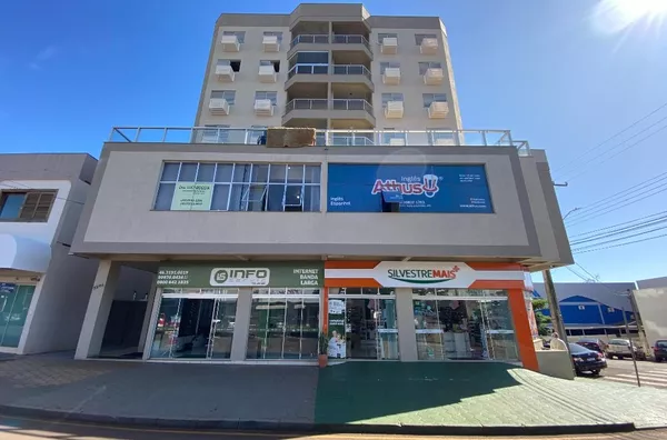 Sala comercial em andar para venda - Centro - Realeza/PR