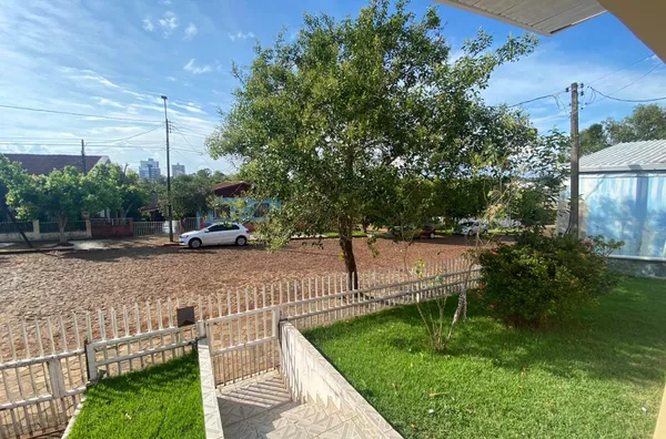 Casa para venda 3 quartos com lote inteiro - São José - Realeza/PR