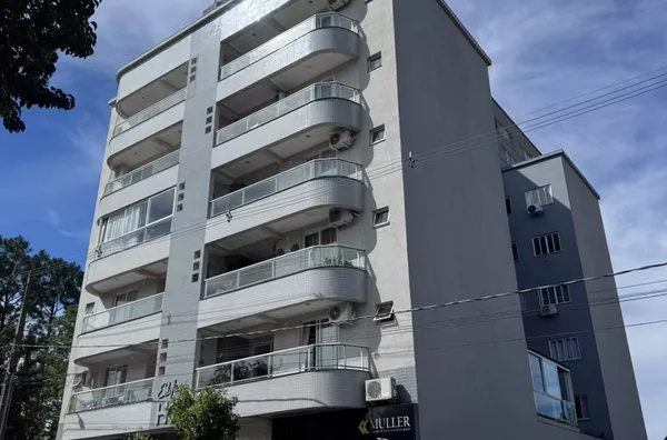 Apartamento para aluguel com 1 suíte + 2 quartos no Centro de Realeza - Foto 2