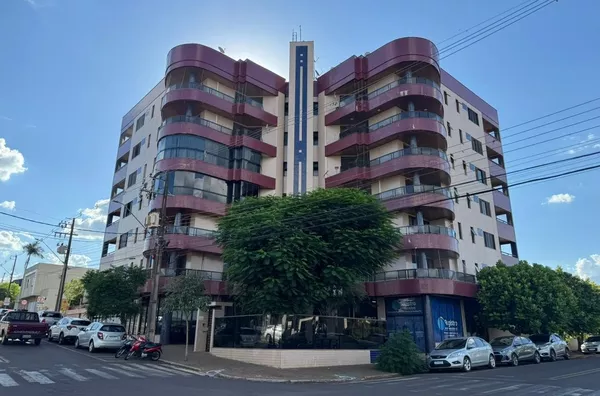 Apartamento para venda no Centro de Realeza no Edifício flamboyant