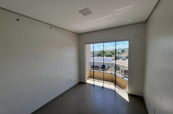 Apartamento para aluguar no Centro de Santa Izabel do Oeste 