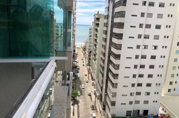 Apartamento para temporada 03 suítes - Meia Praia - Itapema/SC