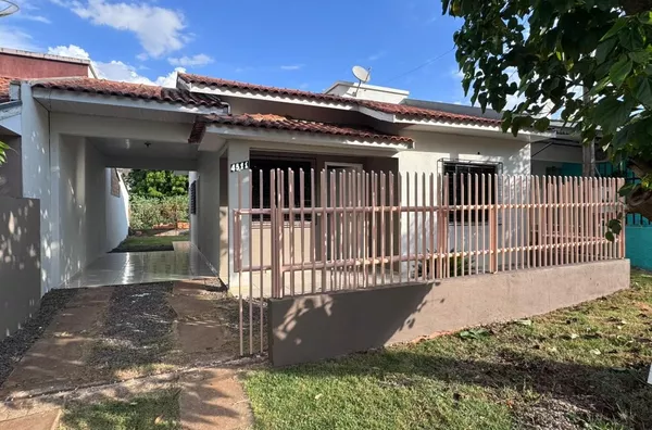 Casa para venda no Bairro Jardim Marchese em Realeza