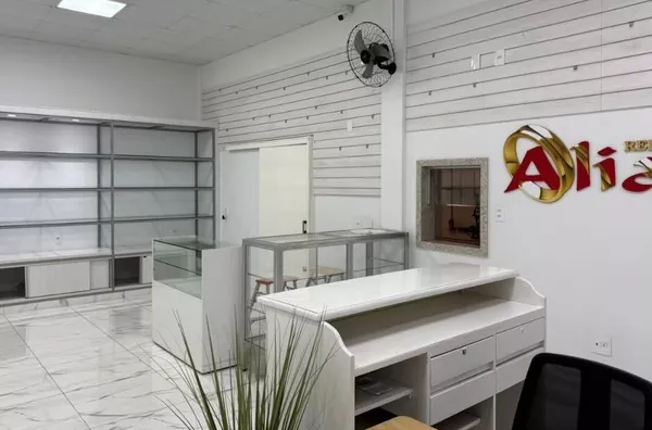 Sala comercial para alugar na av. Bruno zuttion em Realeza