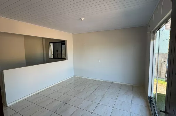 Casa com 2 salas comerciais para venda - Padre Josimo - Realeza/Pr