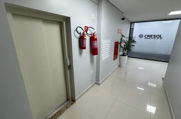 Sala comercial em andar para aluguel - Edifício Jaime Martini