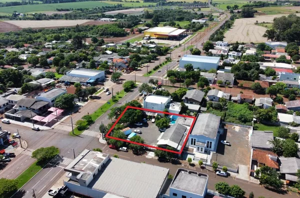 Terreno de esquina na Avenida em Realeza
