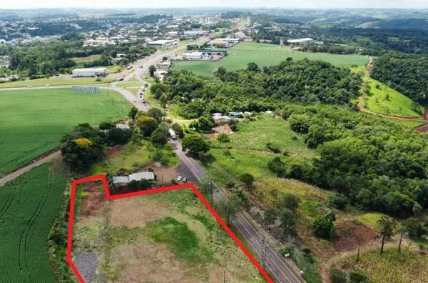 TERRENO COM 7.391,92m² - RODOVIA PR-281 - REALEZA/PR 