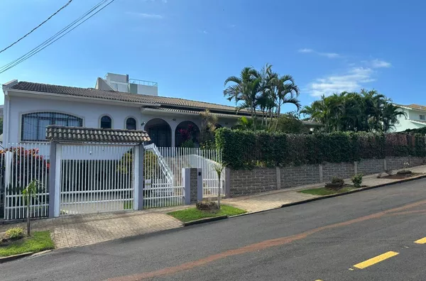Casa para venda no Centro de Realeza