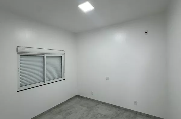 Casa nova para venda no João Paulo II em Realeza