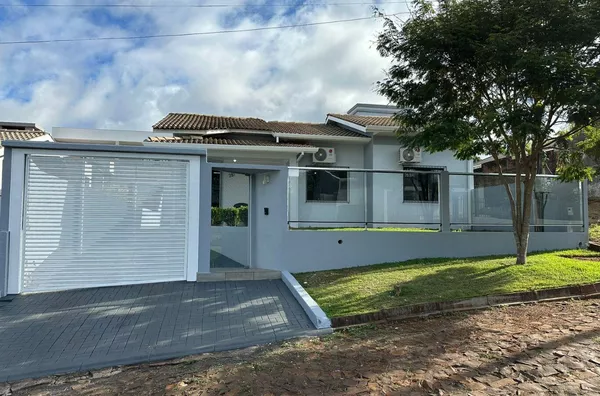 Casa para venda no Centro de Realeza