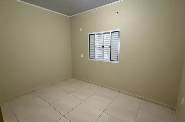 Kitinet no centro de realeza para alugar 