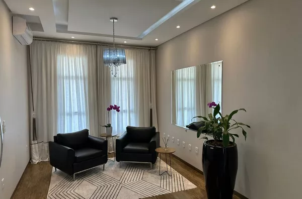 Casa para venda no Condomínio Realeza