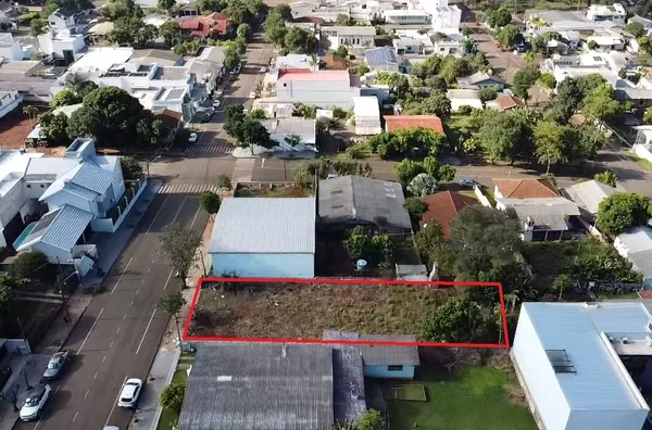 Terreno para venda no Centro de Realeza próximo a Radio Clube