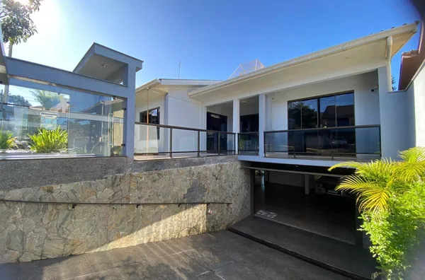 Casa para venda com piscina aquecida - João Paulo II - Realeza/PR