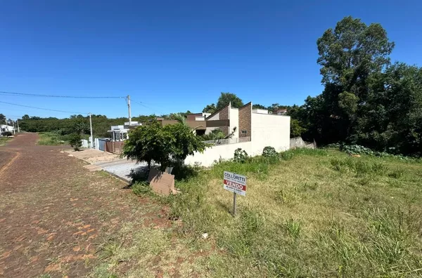 Terreno para venda próximo ao lago municipal de Realeza