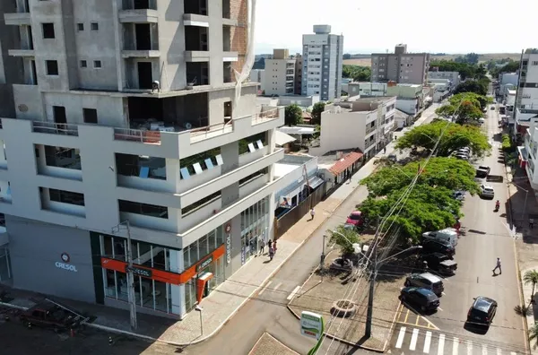 Sala comercial em andar para venda - Avenida Bruno Zuttion - Realeza/PR