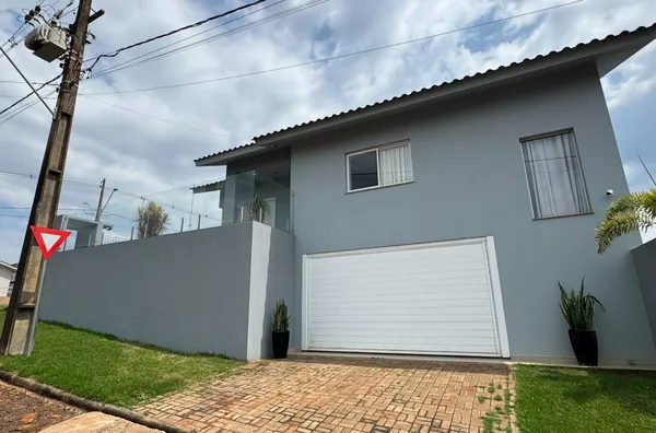 Casa de esquina para venda - Loteamento Coophareal II - Realeza/Pr