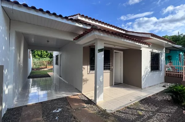 Casa para venda no Bairro Jardim Marchese em Realeza