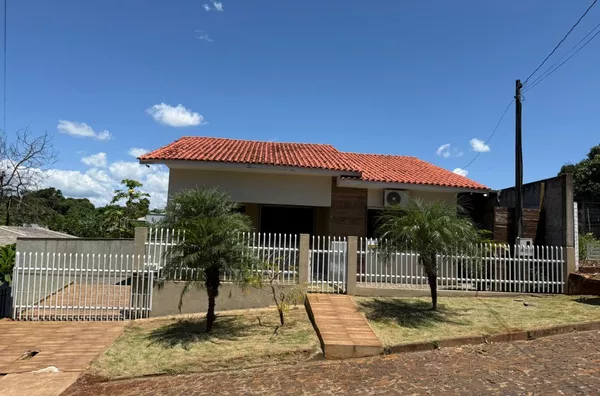 Casa para venda no Jardim Marchese em Realeza
