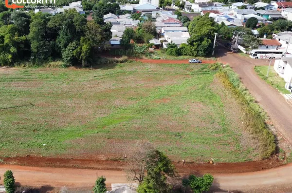 Área à venda no Bairro Cazaca