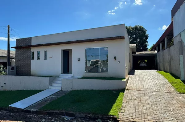 Casa com 2 salas comerciais para venda - Padre Josimo - Realeza/Pr