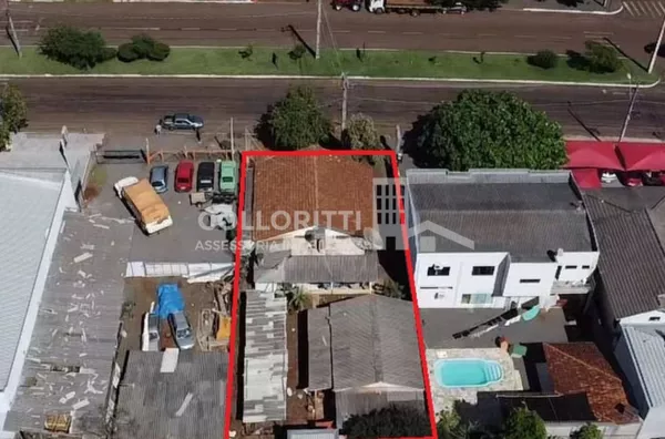 Terreno Comercial para venda - contendo 01 casa em alvenaria e 01 casa em madeira - Realeza/Pr