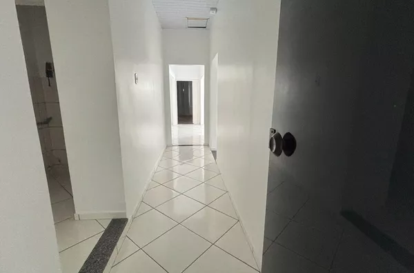 Apartamento para alugar no centro de realeza - Foto 3
