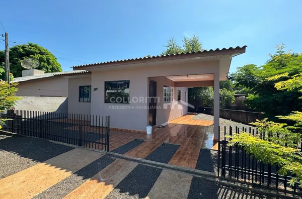 Terreno contendo 3 casas e 1 sala comercial