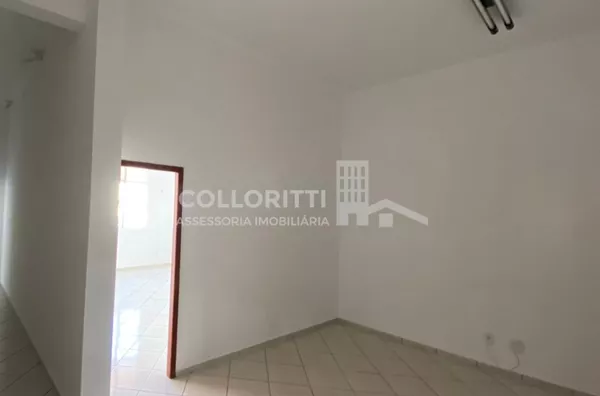 Sala comercial em andar para venda - Centro - Realeza/PR