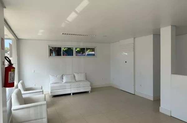  Sala comercial frente ao hospital em santa isabel do oeste