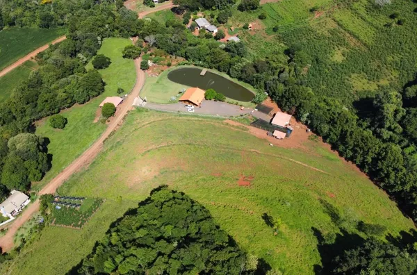 Sítio para venda porteira fechada - à 4 Km da cidade de Realeza/PR