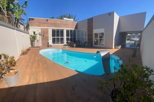 Casa alto padrão para venda - Centro - Santa Izabel Do Oeste/PR