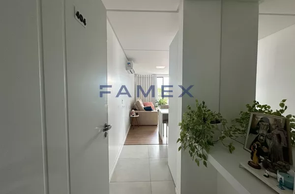 APARTAMENTO STUDIO NO CENTRO ED. TOPÁZIO - PRÓXIMO  DO SUPER POLO