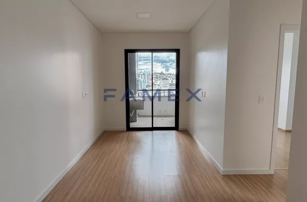 APARTAMENTO COM 01 SUÍTE + 01 QUARTO NO CENTRO   PARA LOCAÇÃO-   EDIFÍCIO OPALA -  02 QUADRAS DA  PRAÇA   CENTRAL