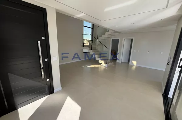 SOBRADO ALTO PADRÃO NOVO À VENDA PRÓXIMO AO PB SHOPPING