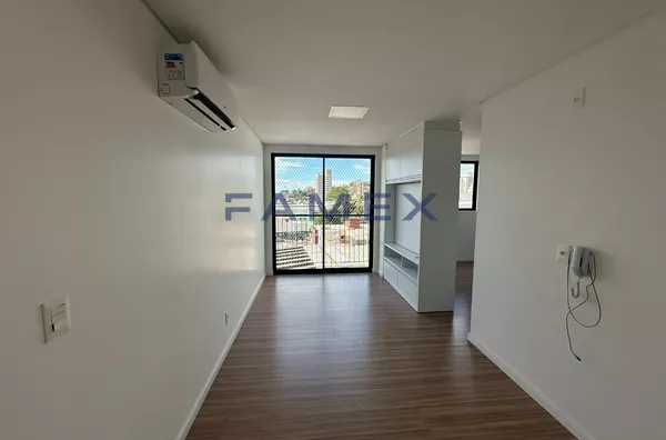  ED. TOPÁZIO, APARTAMENTO STUDIO COM 01 QUARTO- PRÓXIMO AO BODEGUEIRO.