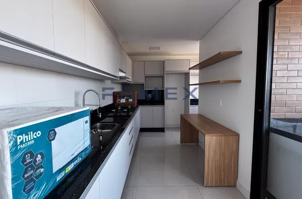 APARTAMENTO PARA LOCAÇÃO MOBILIADO COM 01 SUÍTE + 01 QUARTO NO CENTRO