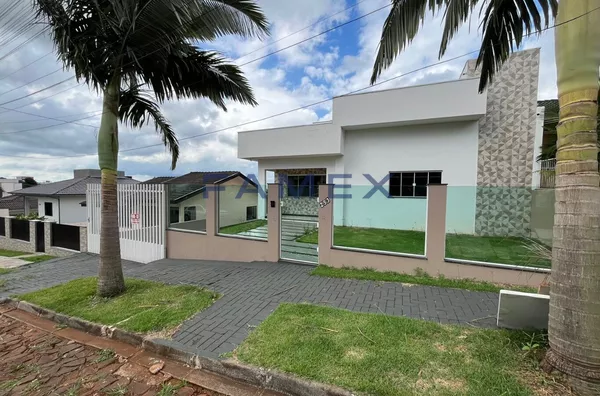 CASA À VENDA NO BAIRRO CRISTO REI