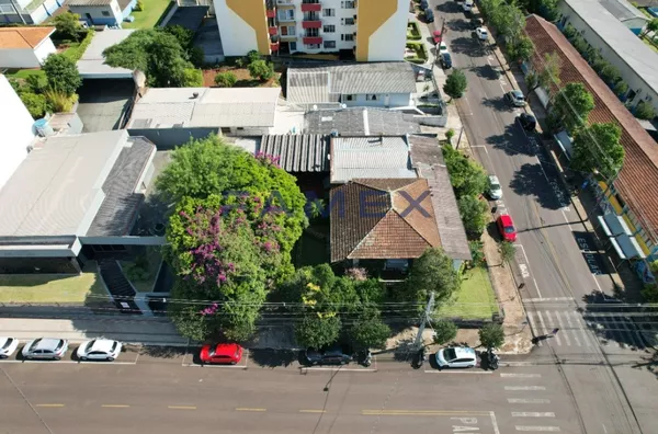 TERRENO À VENDA NO CENTRO