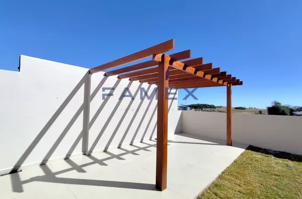 CASA À VENDA-BAIRRO PARQUE DO SOM-PATO BRANCO-PR-