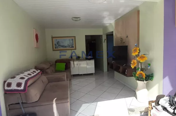 CASA Á VENDA BAIRRO PINHEIROS EM PATO BRANCO PR