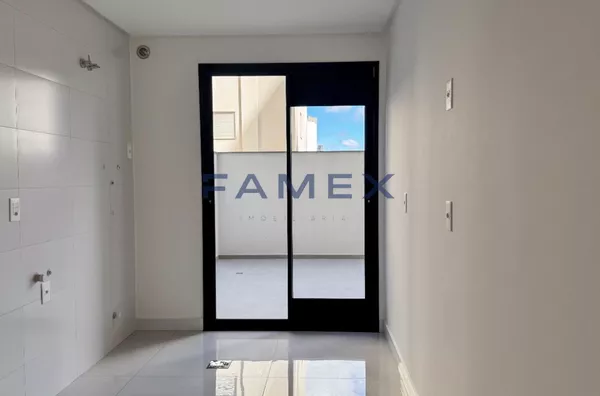 Apartamento para locação no Ed. Turmalina - Centro - 01 suíte + 01 quartos