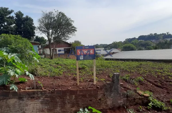 TERRENO COM POTENCIAL DE CONSTRUÇÃO DE 12 ANDARES