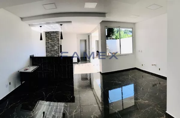 SOBRADO DE ALTO PADRÃO