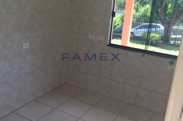 CASA DE ALVENARIA BAIRRO ANCHIETA COM 02 QUARTOS