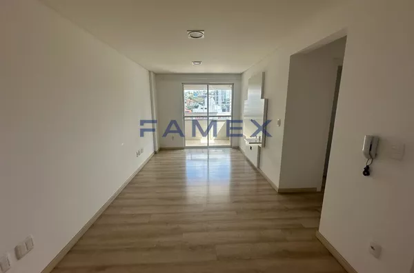 APARTAMENTO PARA LOCAÇÃO NO ED COLIBRI COM 01 SUÍTE + 01 QUARTO NO CENTRO