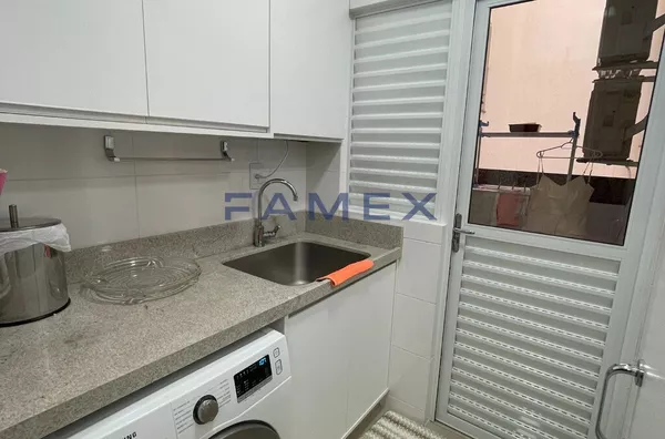 APARTAMENTO ÁREA INTERNA